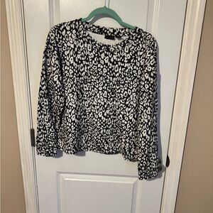 Tahari Black and White Leopard Print Top